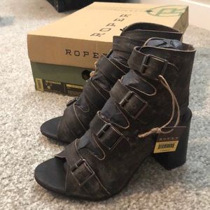 Roper Womens Buckle Heels